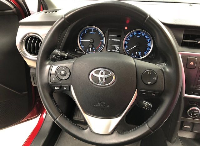 Toyota Auris 2.0 D4-D 125cv lleno