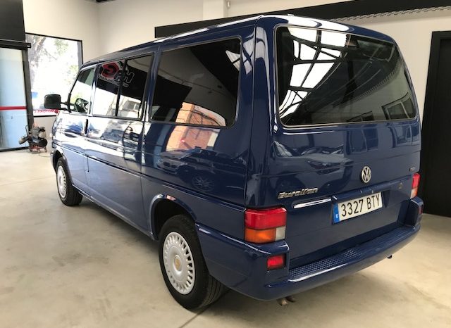 VW Multivan 2.5 tdi 150cv lleno