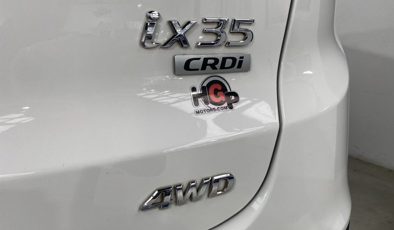 HYUNDAI iX35 2.0 CRDI AWD TECNO SKY NAV 136CV lleno